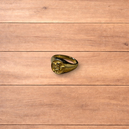 Lovely vintage style stainless steel angel signet ring in gold.