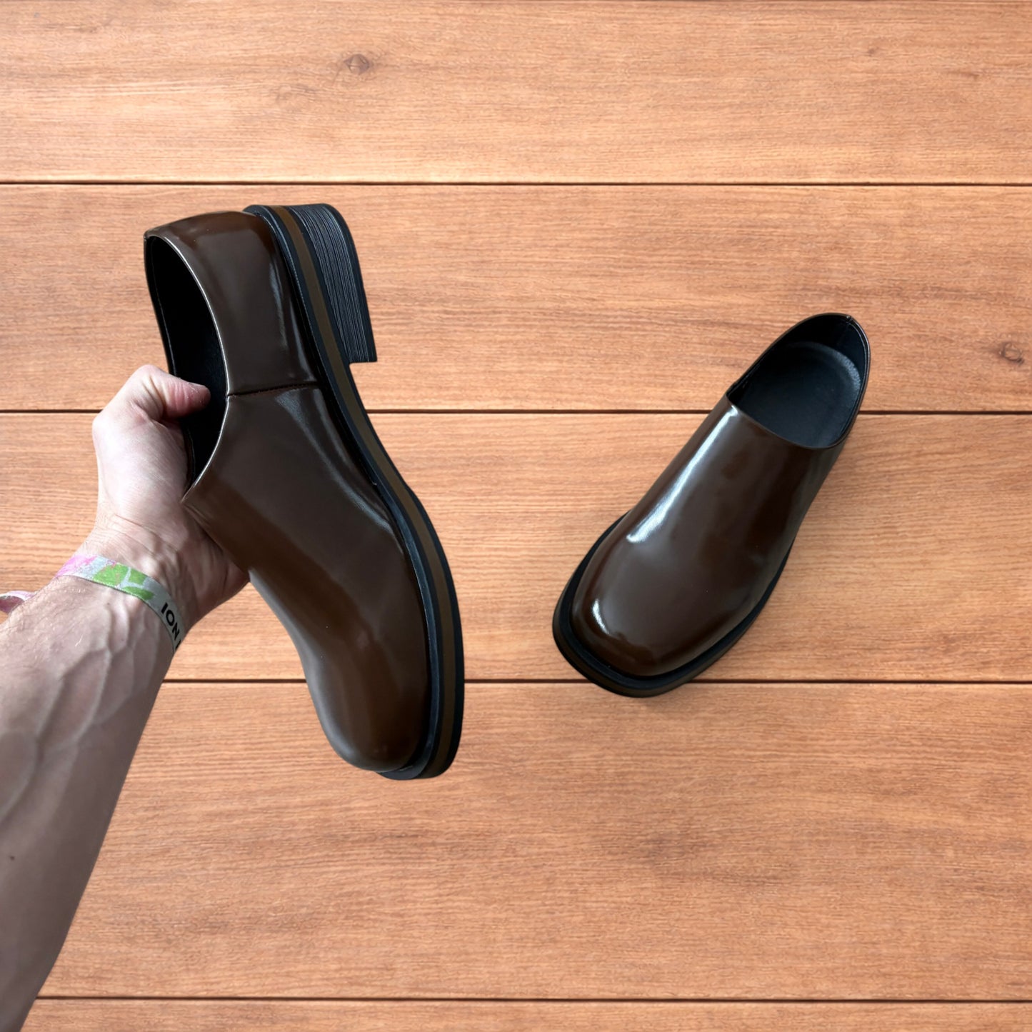 Lovely faux leather slip on loafers shoes in brown.