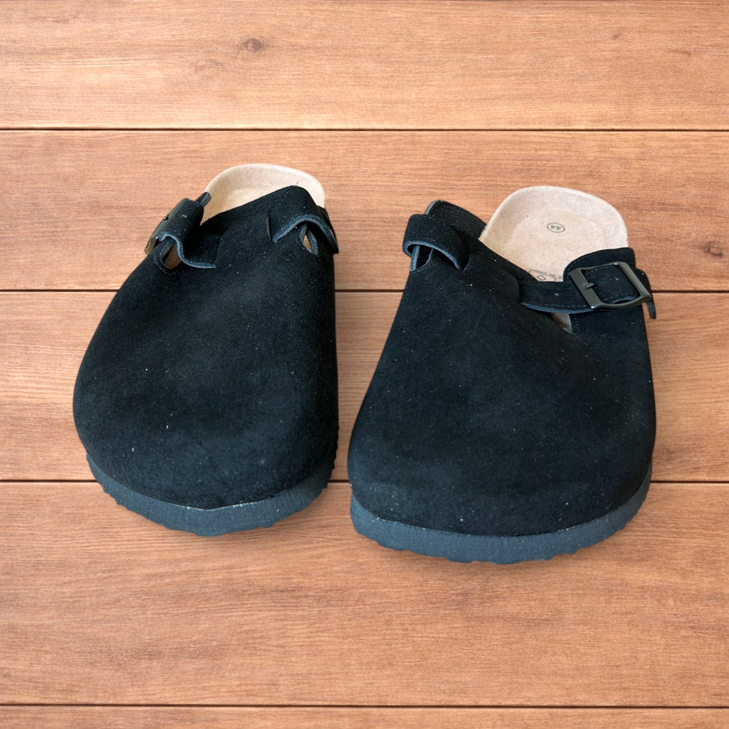 Lovely suede mules clogs shoes in black.