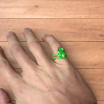 Novelty fun Frog adjustable ring in green/silver.