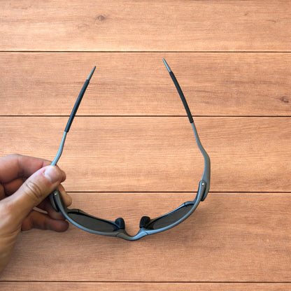 Insane metal frame polarised sunglasses in grey frame black lense.