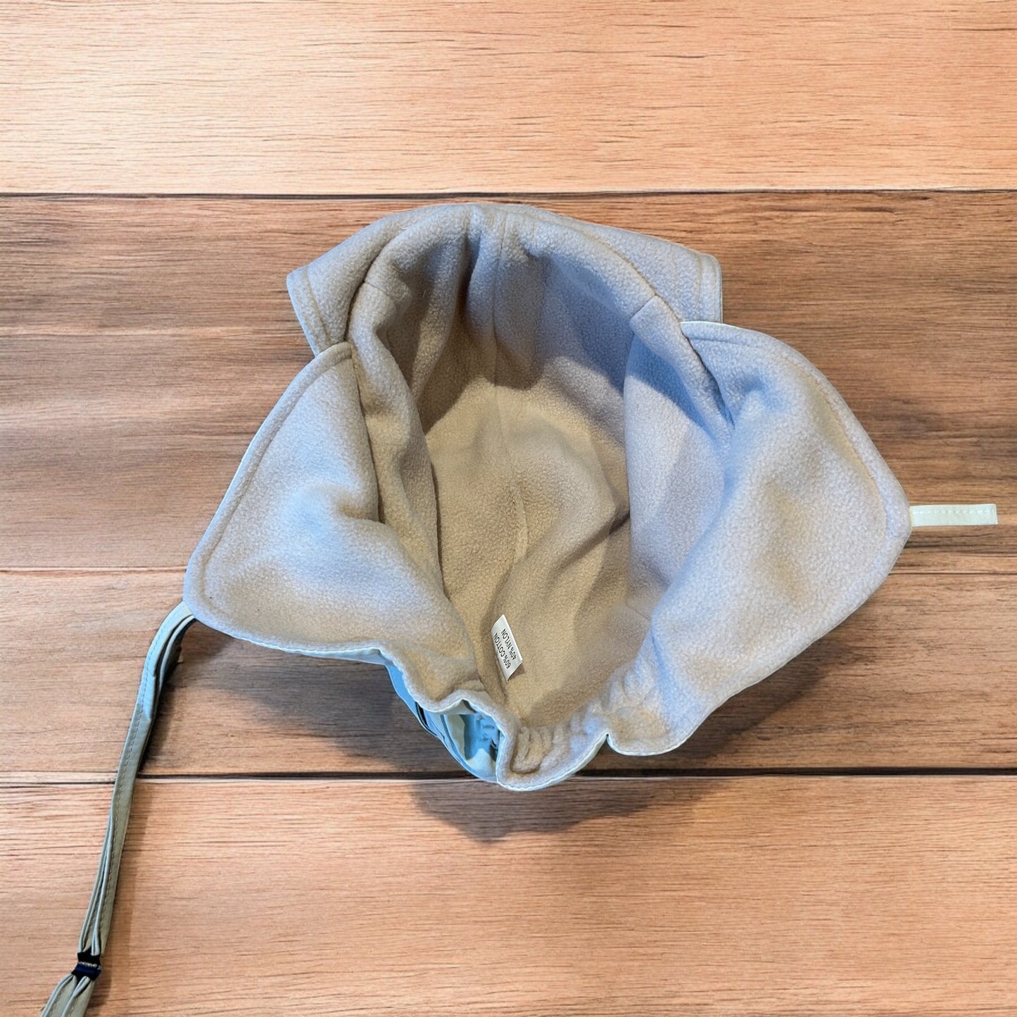 Insane Military Pilot Trapper padded fluffy hat cap in beige/cream. One size.