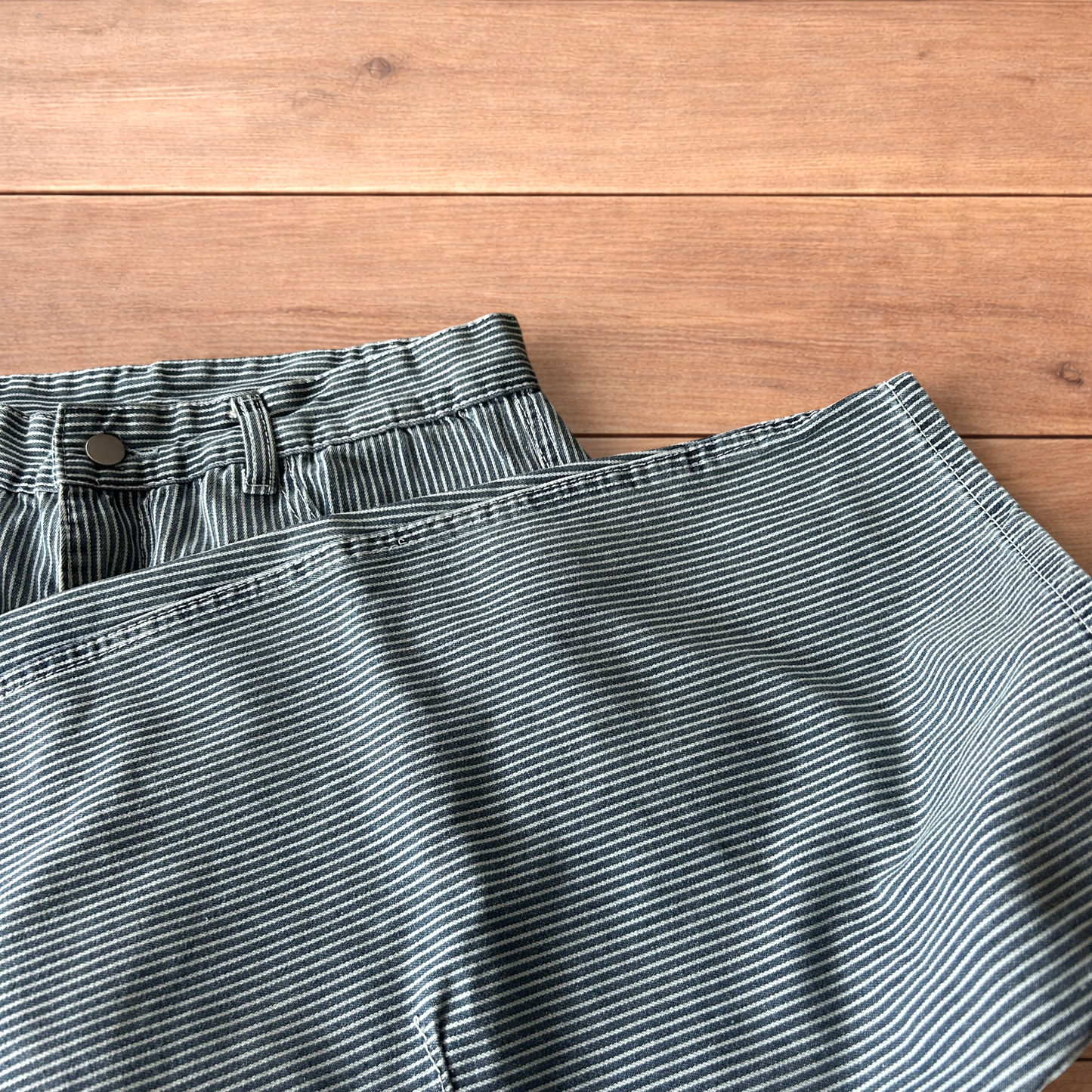 Incredible super baggy wide leg pinstripe cargo trousers in blue/white.