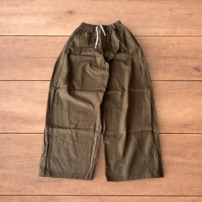Incredible super baggy wide leg workwear trousers in brown.