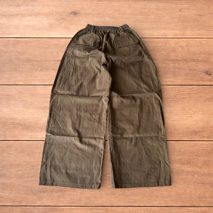 Incredible super baggy wide leg workwear trousers in brown.