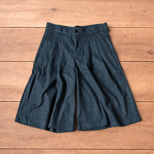 Vintage style baggy wide leg wool tailored shorts jorts in grey.