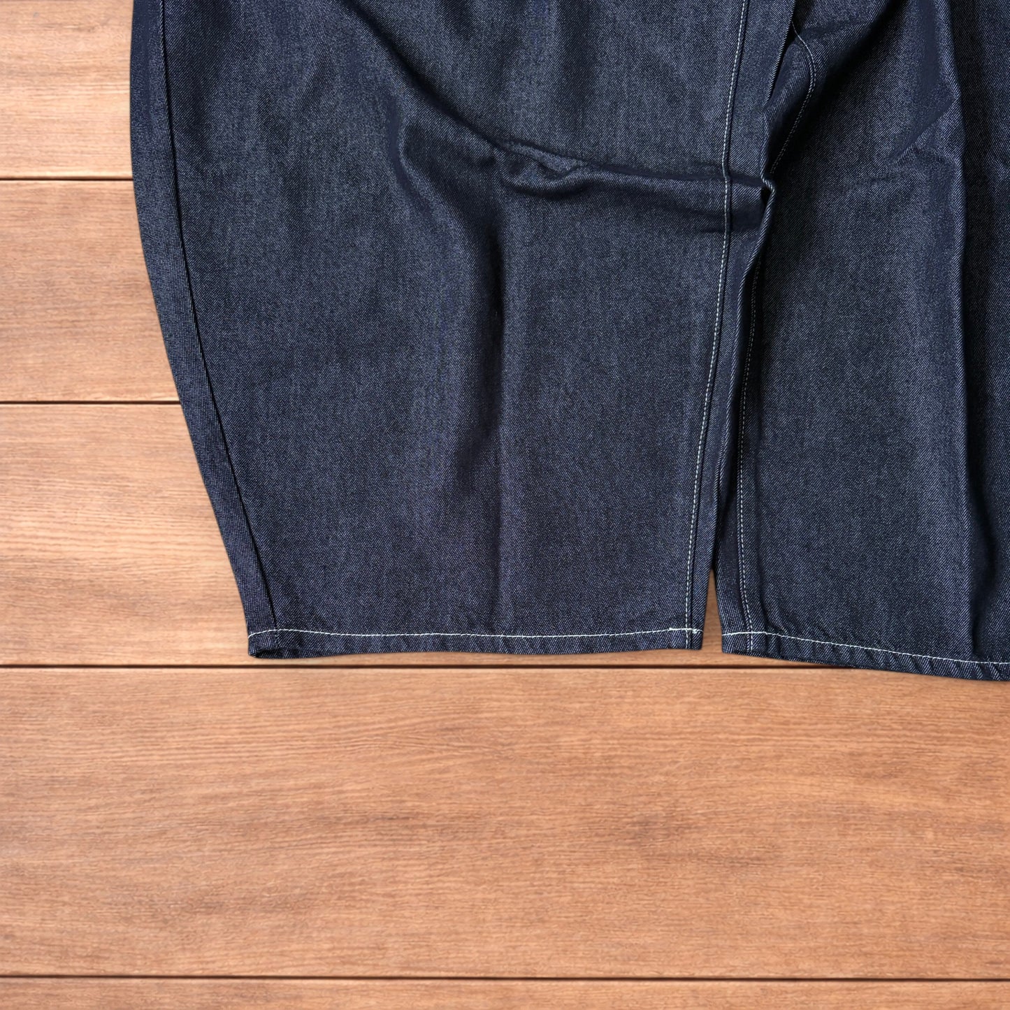 Super baggy wide leg balloon fit jeans in indigo.