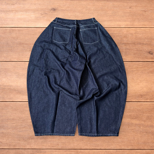 Super baggy wide leg balloon fit jeans in indigo.