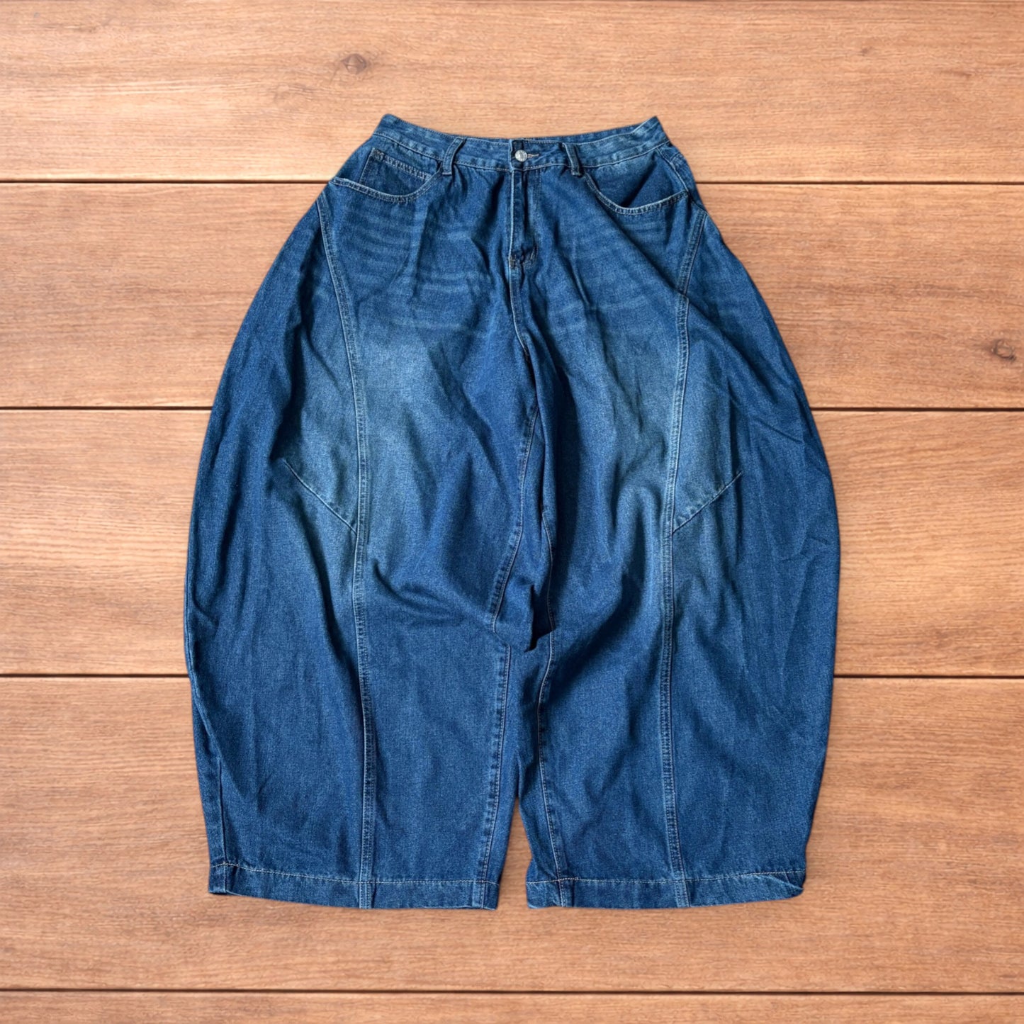 Super baggy wide leg balloon fit jeans in blue.