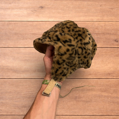 Lovely reversible trapper Russian ear flap hat in leopard & beige colour way.