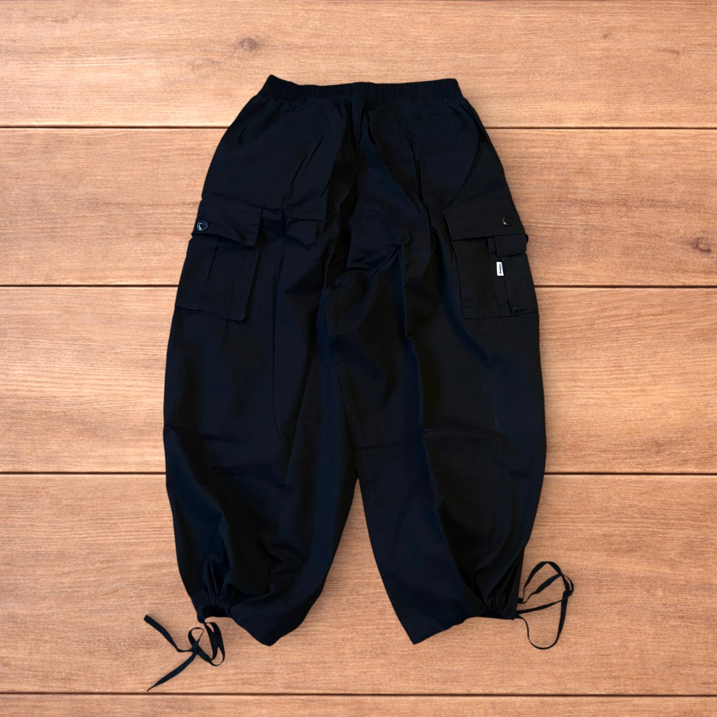 Insane super baggy wide leg Korean cargo parachute trousers in black.