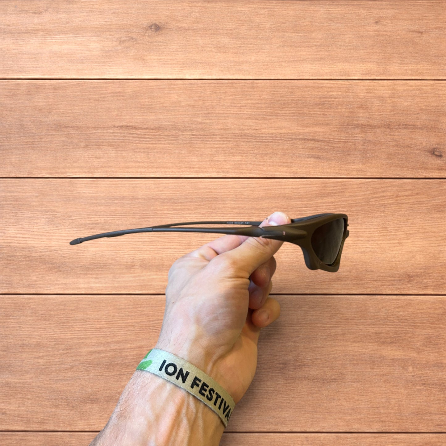 Insane polarised sunglasses in brown with brown lense.