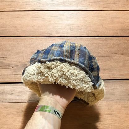 Vintage style trapper fluffy ear flap checkered hat cap in navy/brown One size.