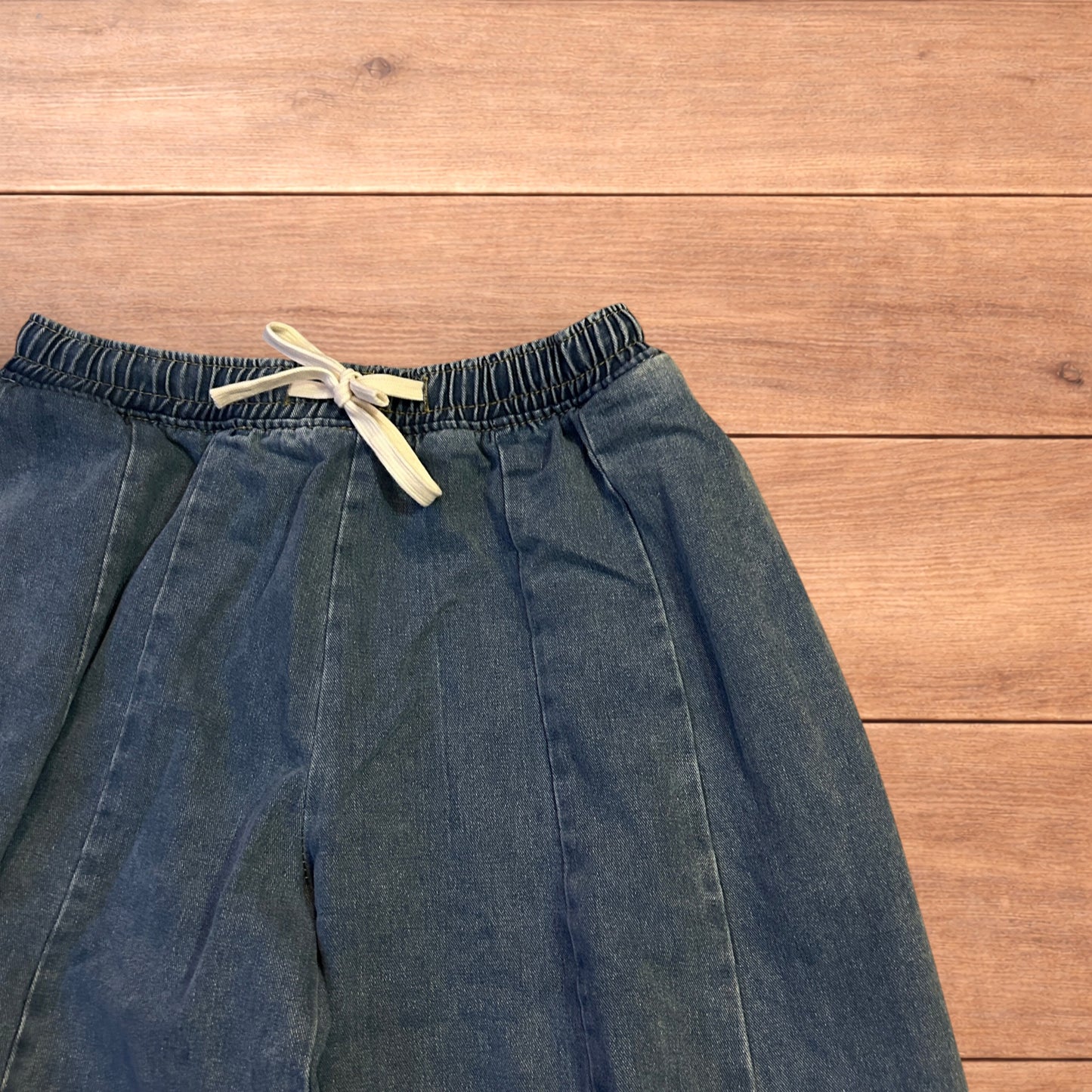 Incredible super baggy wide leg balloon fit jeans in washed mid blue.