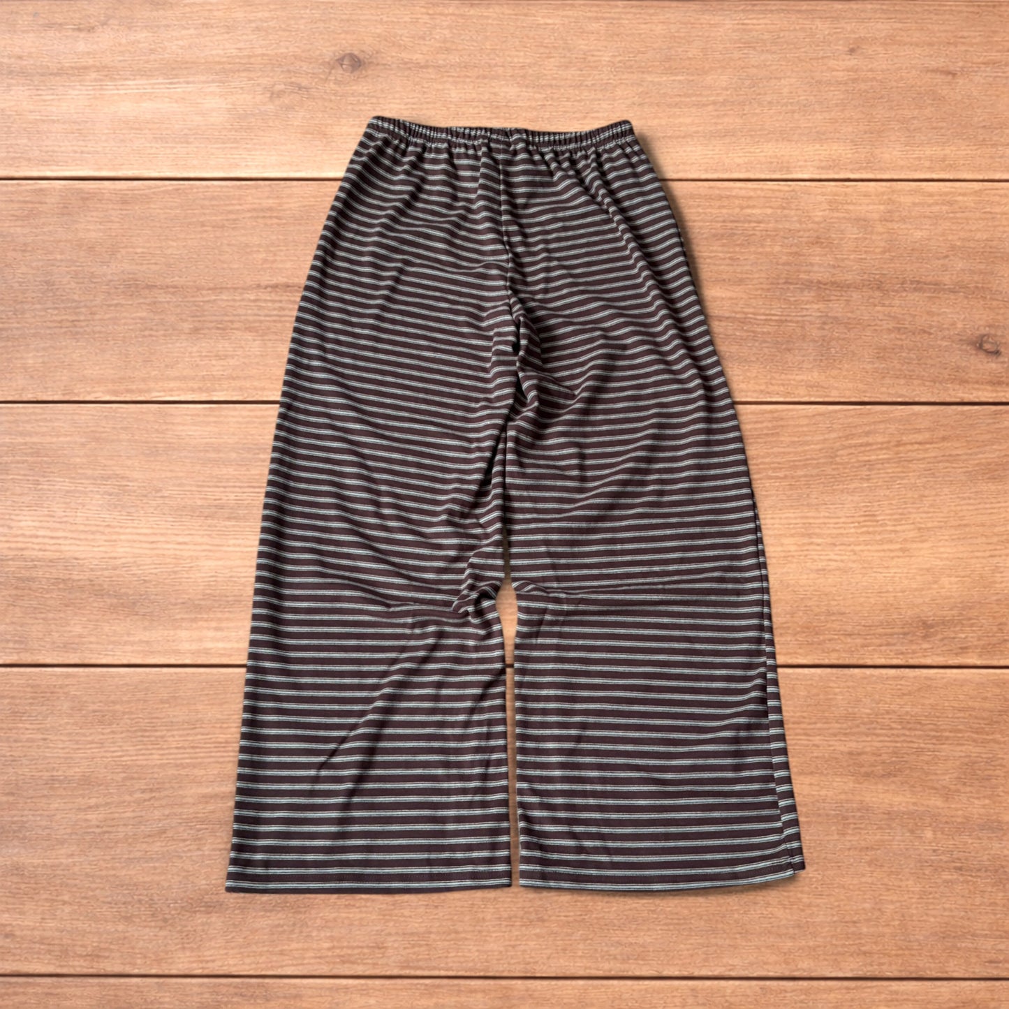 Lovely baggy wide leg striped lounge pants trousers in brown/beige.
