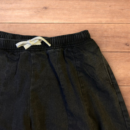 Incredible super baggy wide leg balloon fit jeans in washed black.