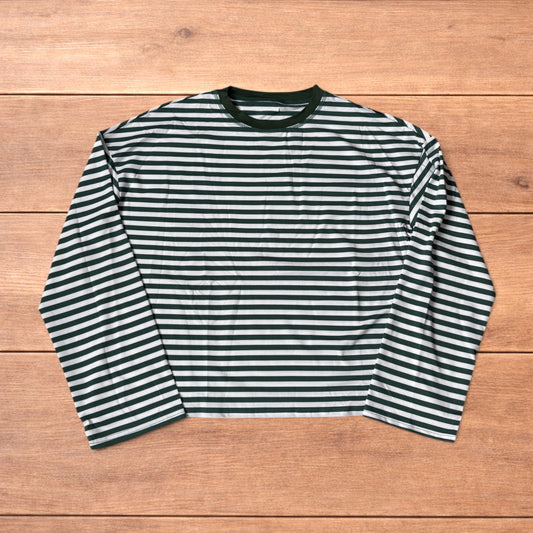 Relaxed fit striped long sleeve top tshirt in green/white.