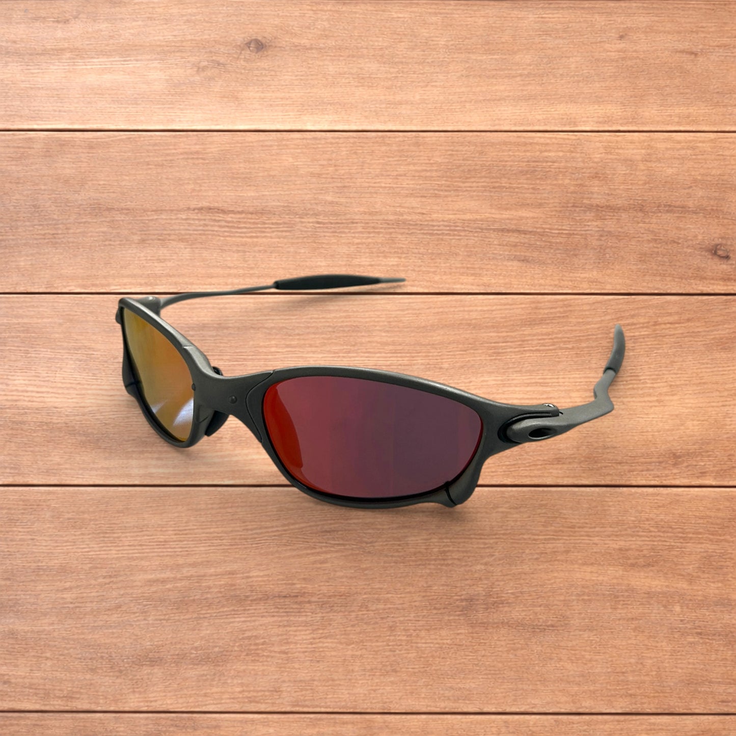 Insane metal frame polarised sunglasses in black frame red lense.