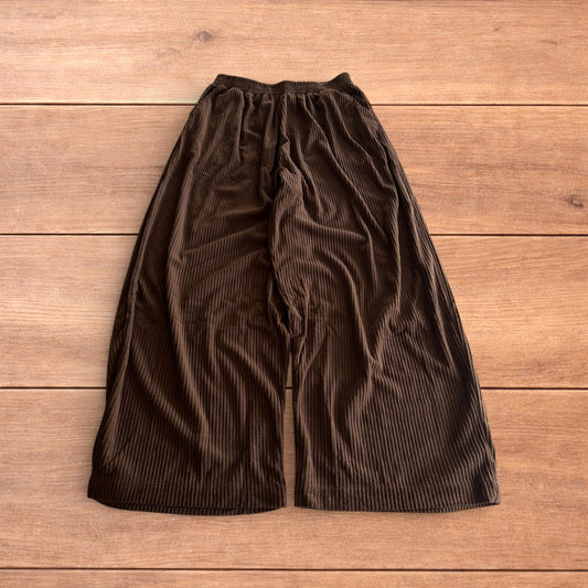 Super baggy wide leg relaxed fit corduroy trousers joggers in brown.