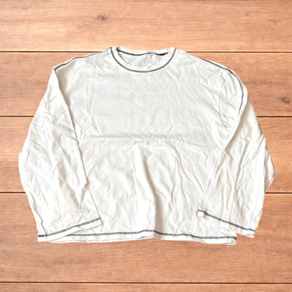 Vintage style relaxed fit long sleeve top tshirt in white.