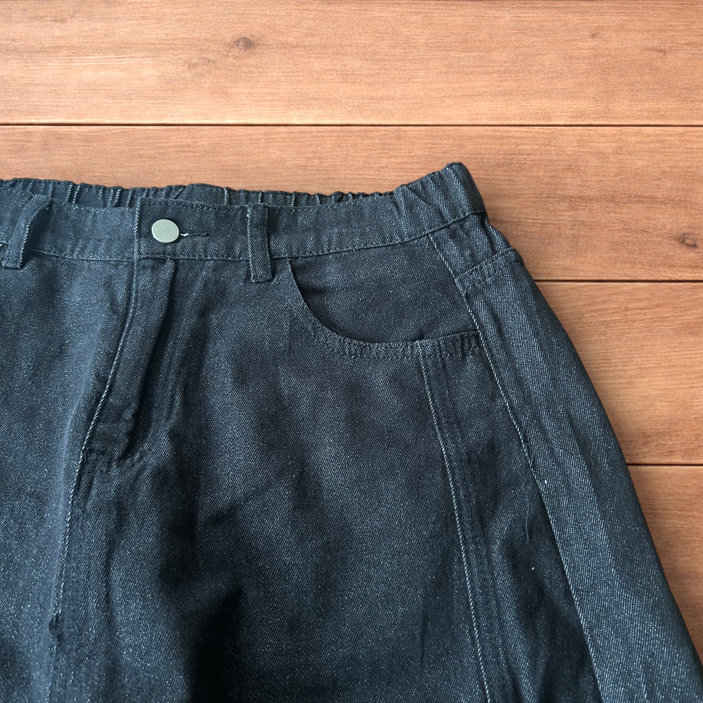 Super baggy raw denim style skater fit jeans in washed black.