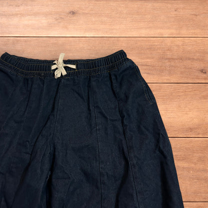 Incredible super baggy wide leg balloon fit jeans in dark blue wash.