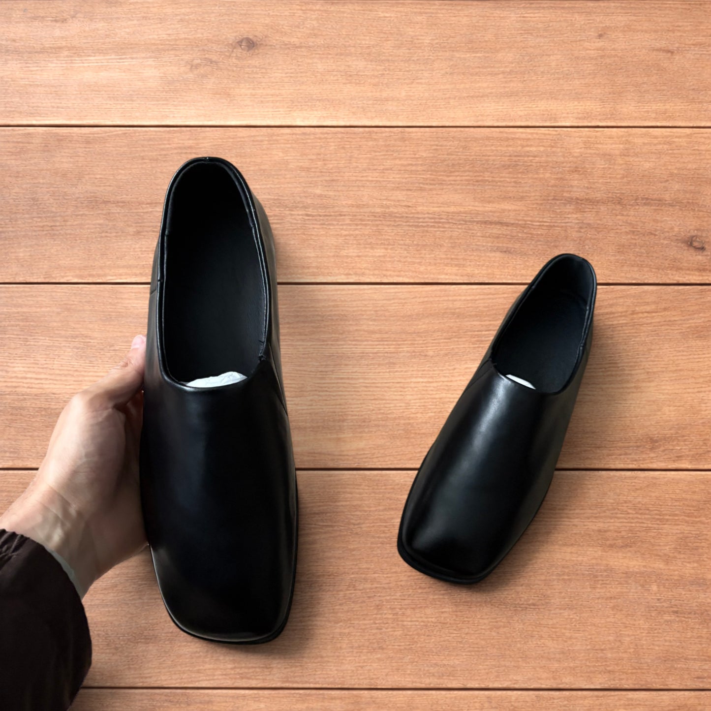 Lovely faux leather slip on loafers shoes in black.