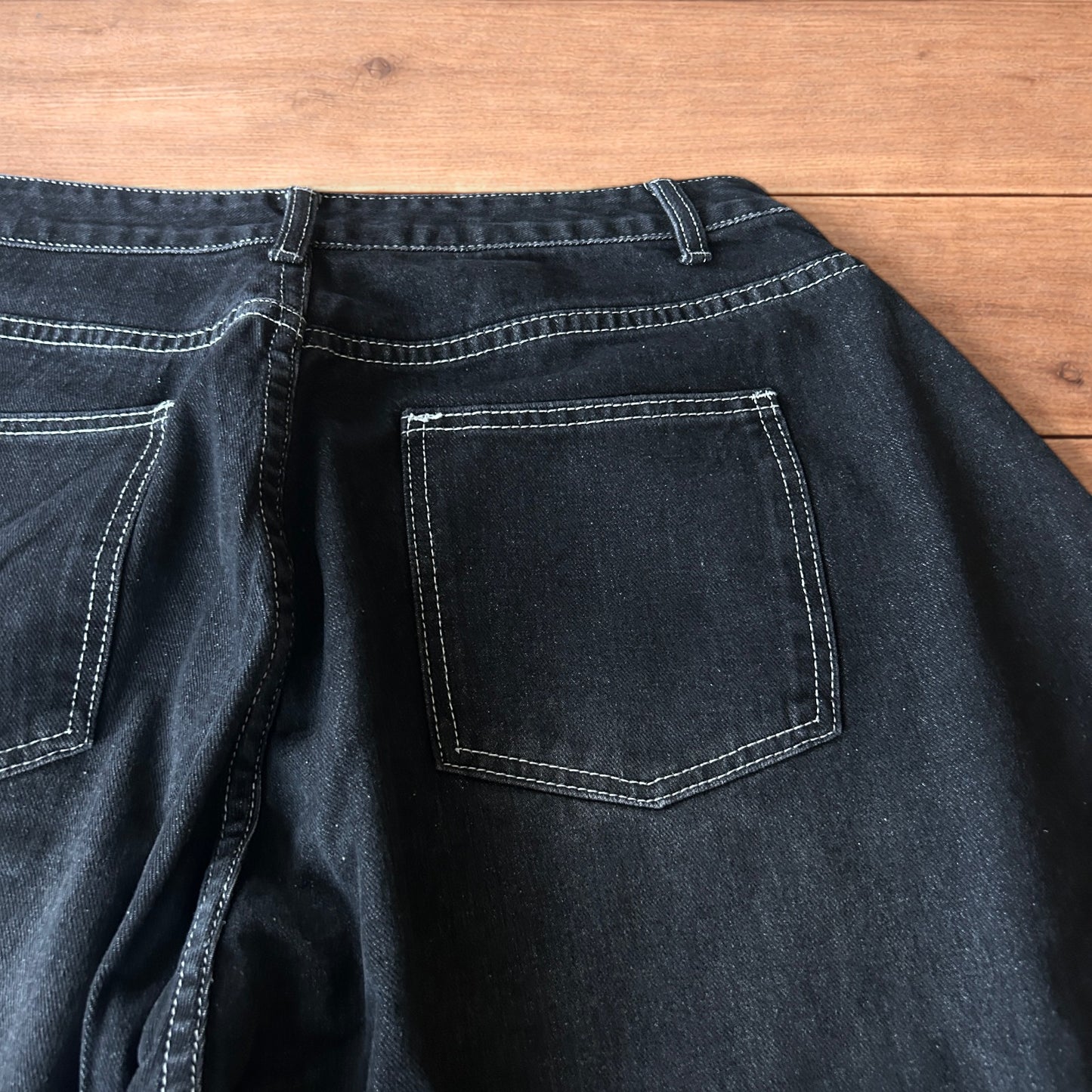 Super baggy wide leg balloon fit jeans in washed black.