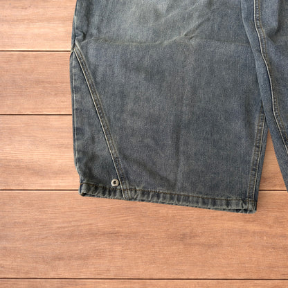 Incredible super baggy wide leg balloon fit jeans in mid blue wash.