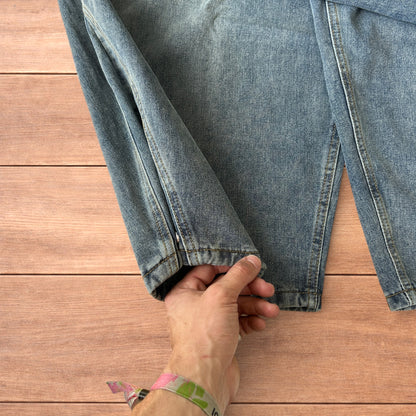 Incredible super baggy wide leg balloon fit jeans in mid blue wash.