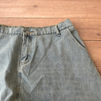 Incredible super baggy wide leg balloon fit jeans in light blue wash.