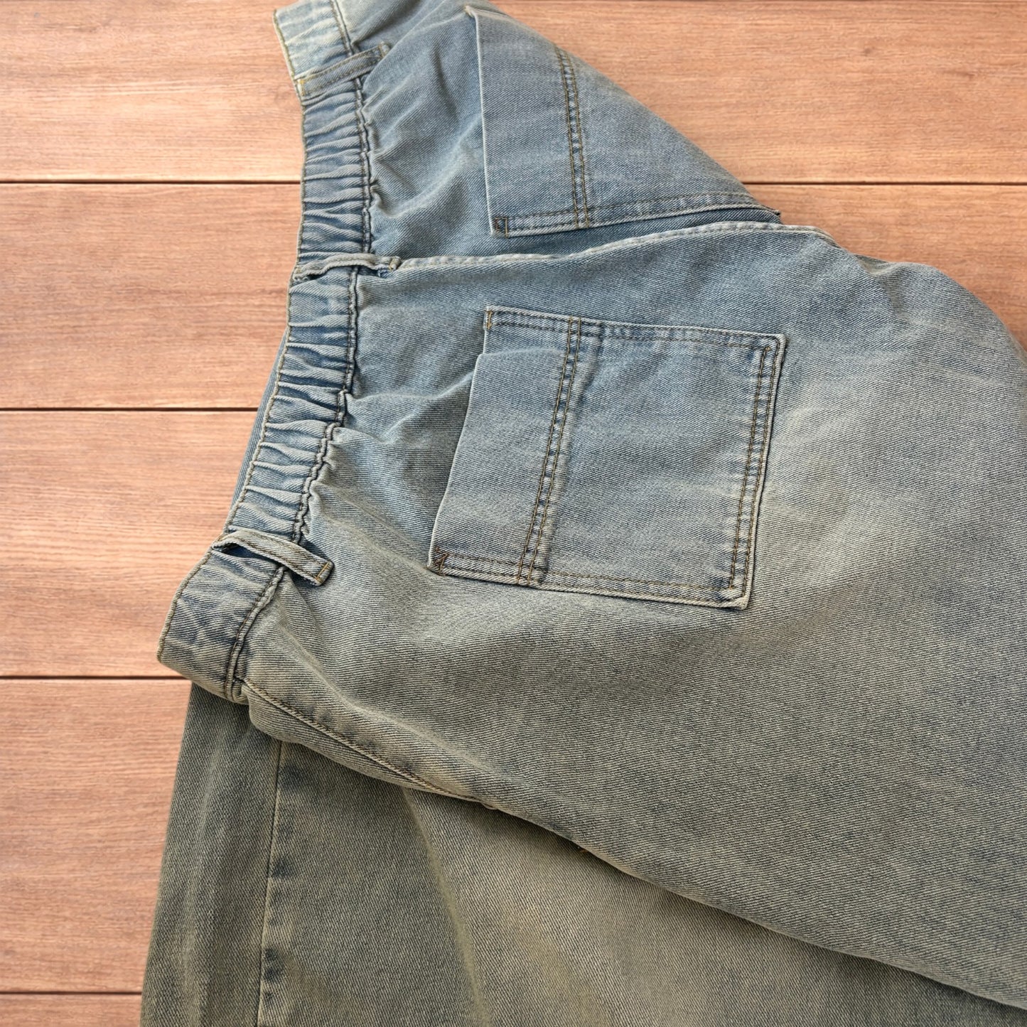 Incredible super baggy wide leg balloon fit jeans in light blue wash.