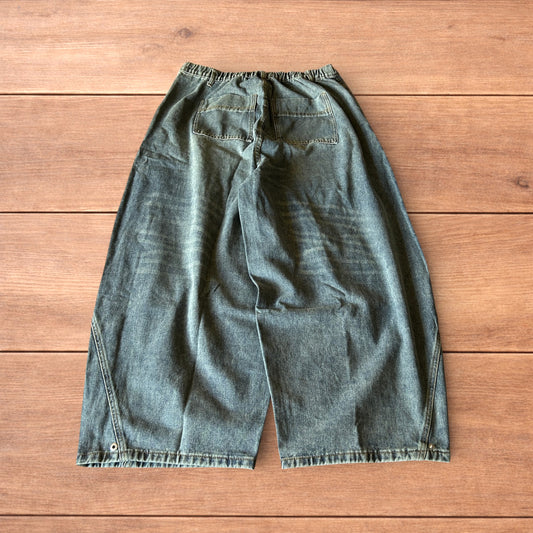 Incredible super baggy wide leg balloon fit jeans in mid blue wash.