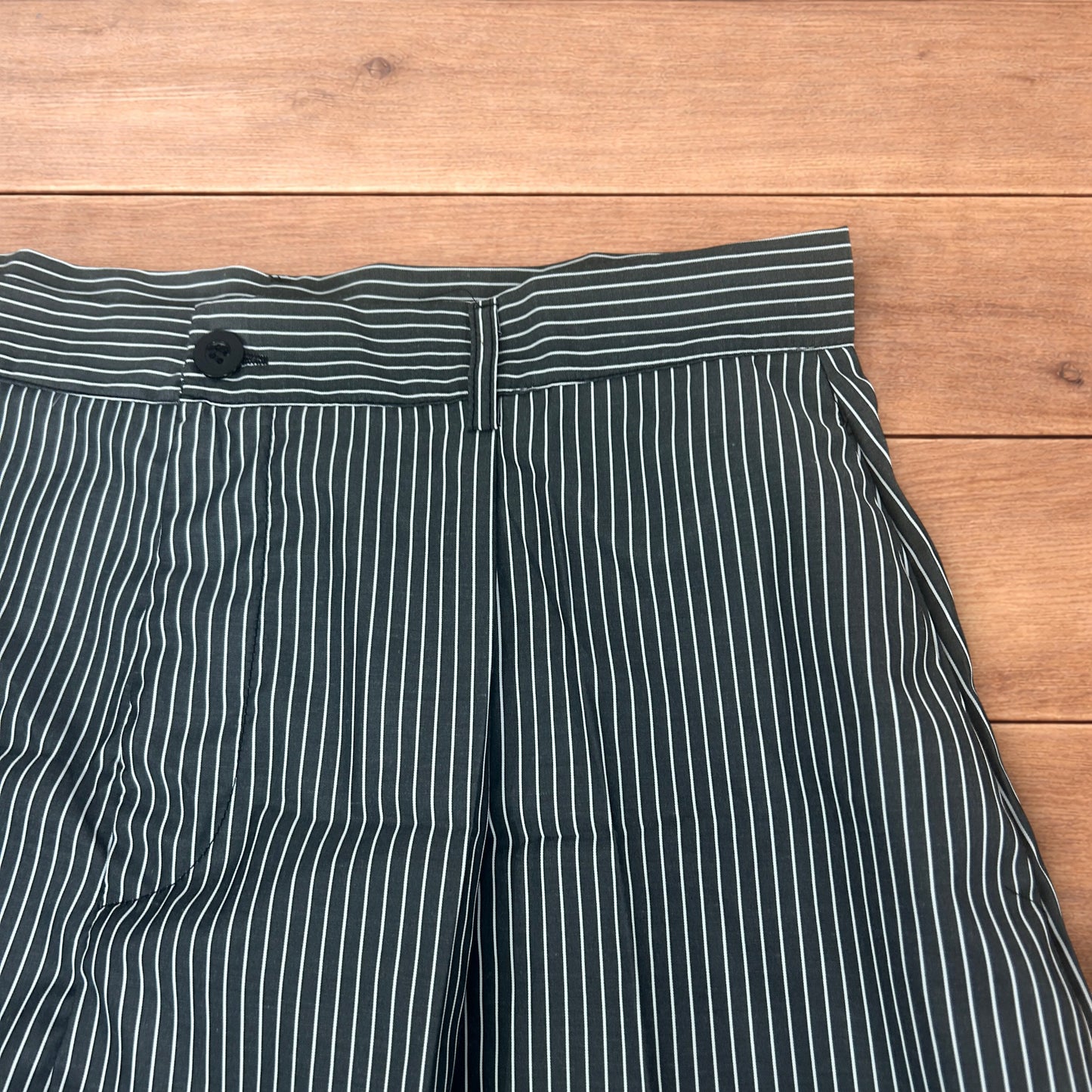 Vintage style baggy wide leg striped lightweight trousers in black/white.