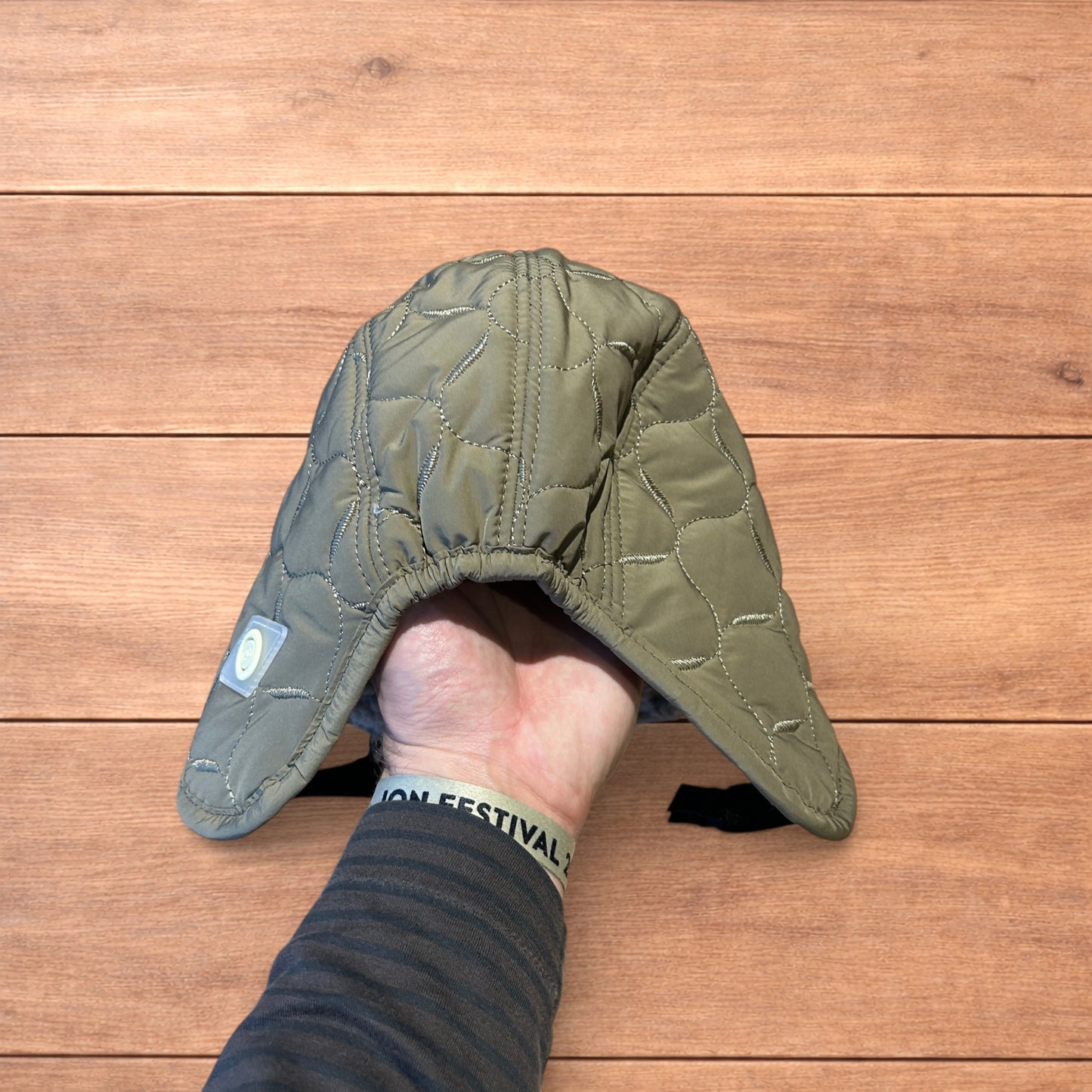 Insane Russian Trapper Korean padded fluffy hat cap in khaki green.