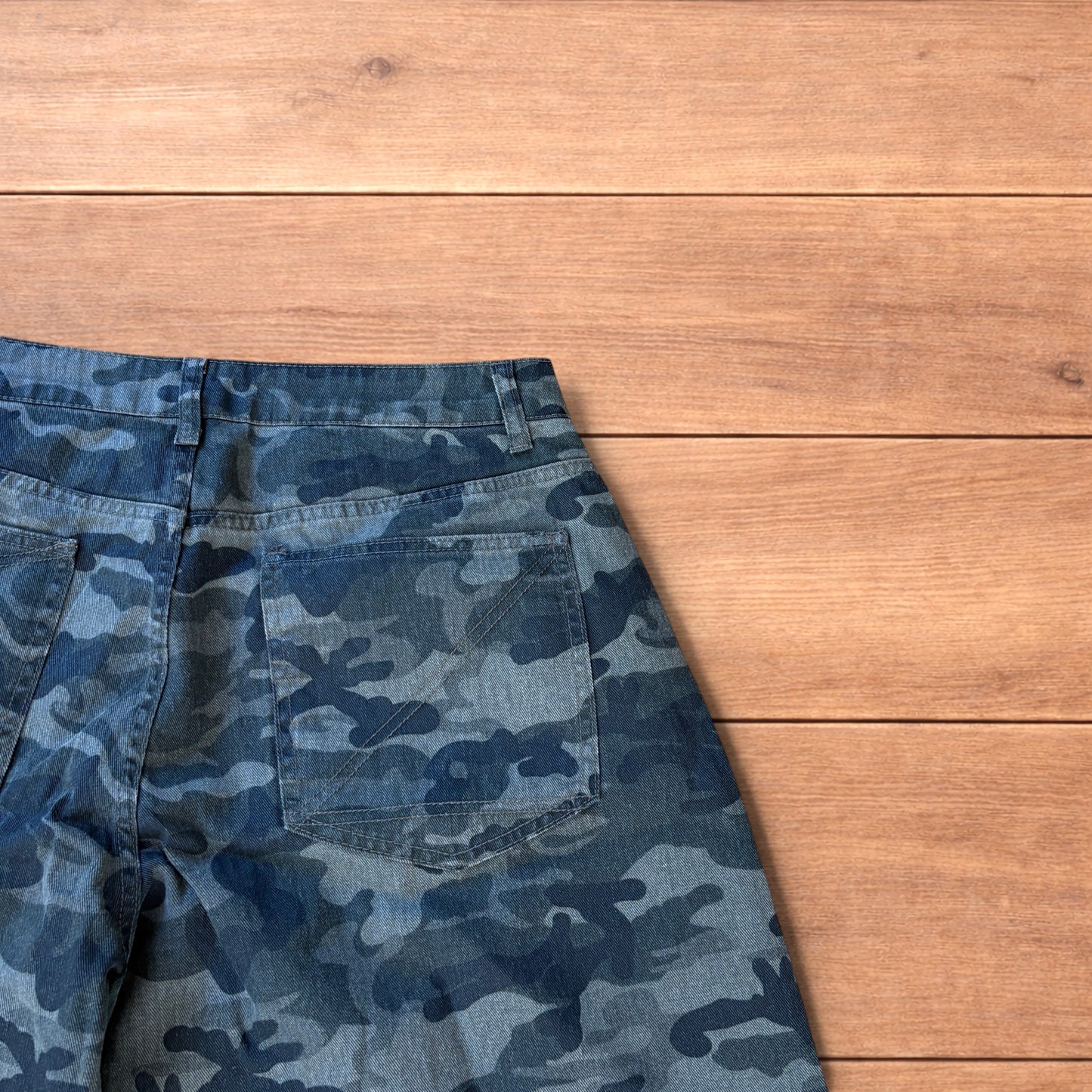 Super baggy wide leg cargo shorts jorts in army camo.
