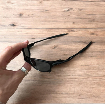 Insane metal frame sunglasses in black with black lense. One size.