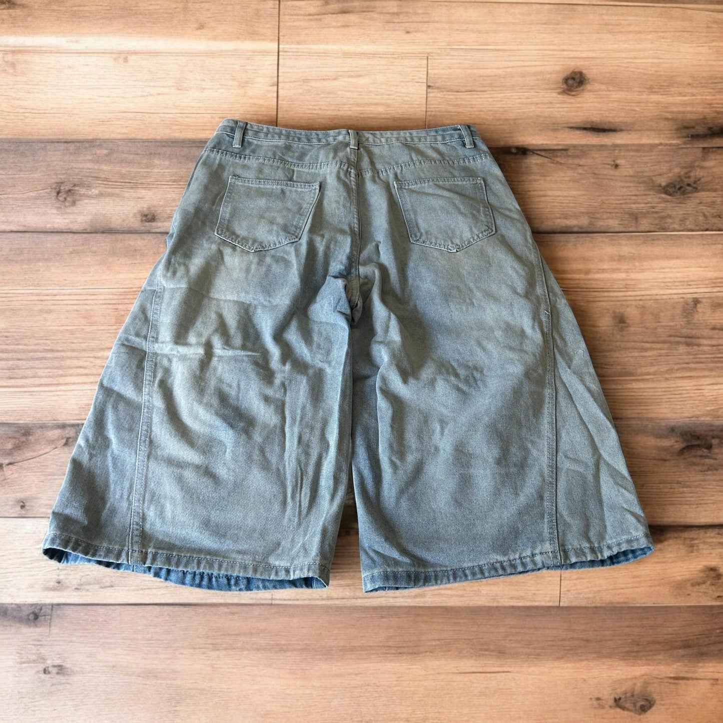 Incredible super baggy wide leg denim cargo shorts jorts in light blue wash.