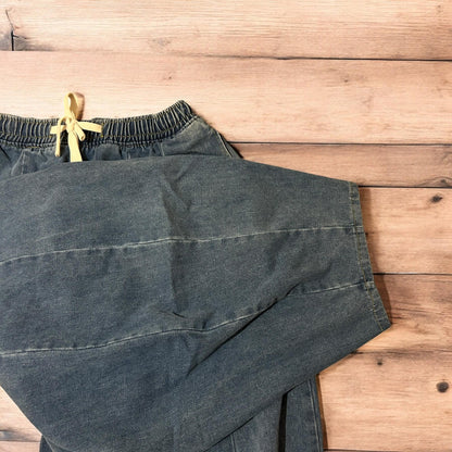 Incredible super baggy wide leg balloon fit jeans in washed mid blue.