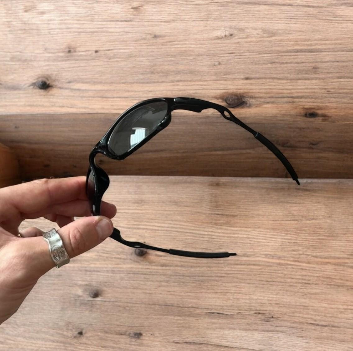 Insane metal frame sunglasses in black with black lense. One size.