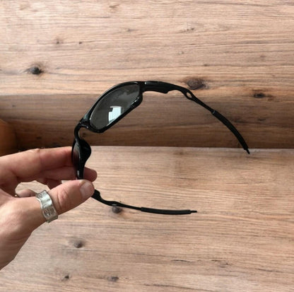 Insane metal frame sunglasses in black with black lense. One size.