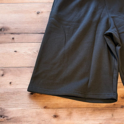 Lovely super baggy wide leg long jersey shorts jorts in black.