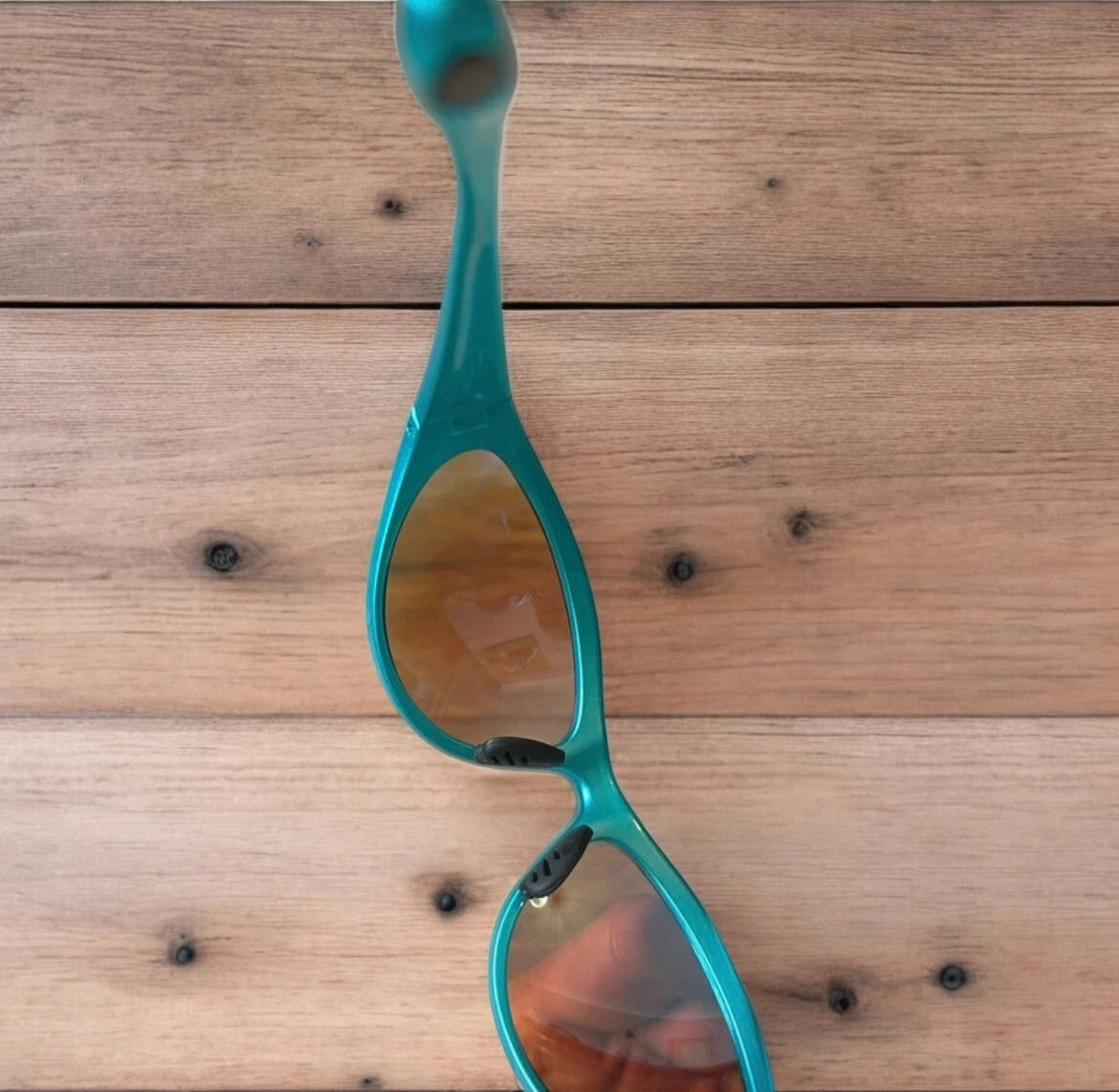 Cool Y2k wrap around skiing cycling sunglasses in blue. One size.
