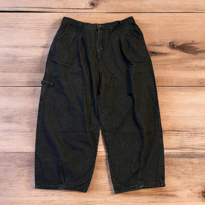 Vintage style baggy wide leg skater fit jeans in washed black.