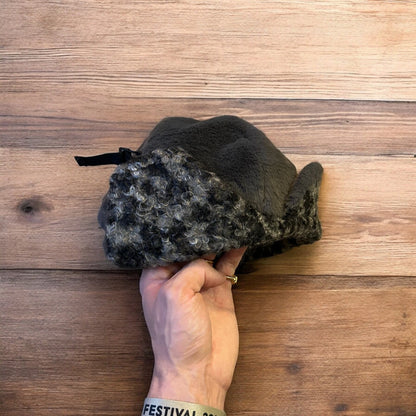 Lovely trapper Russian winter ear flap hat in leopard grey colour way. One size.