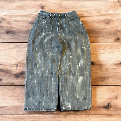 Incredible vintage style baggy wide leg skater fit jeans in grey with paint.