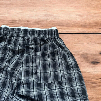 Lovely baggy wide leg checkered lounge pants trousers in black/white.